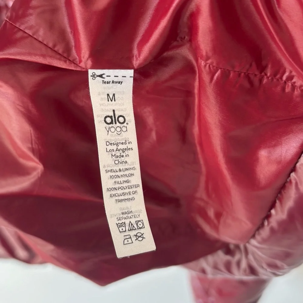 Alo Yoga Stunner Puffer Jacket Cranberry Red Winter Insulated Glossy Oversized